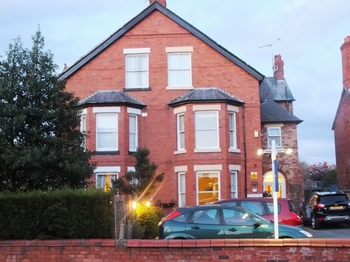 CHESTER BROOKLANDS BED & BREAKFAST