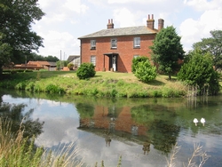 RYE FARM BED & BREAKFAST