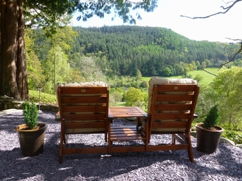 Tan Dinas Country House