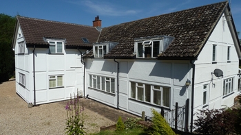 Wroughton Lodge Bed and Breakfast