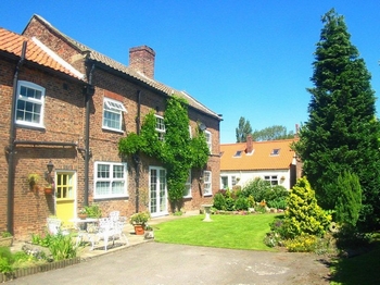 Maypole FArm Bed and Breakfast